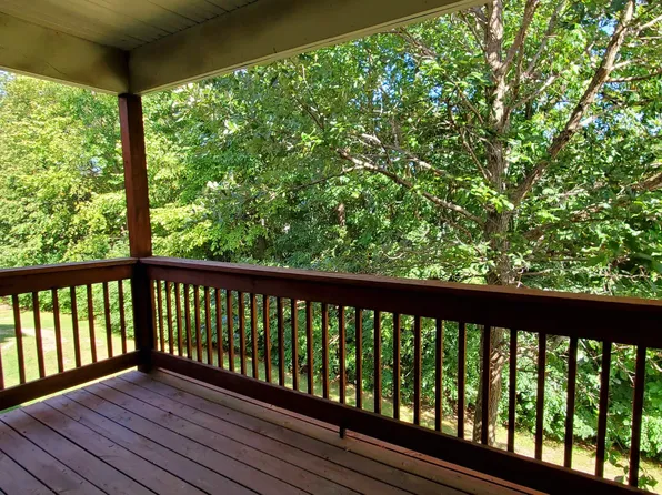 1354 Fox Pointe Cir, Ann Arbor, MI 48108