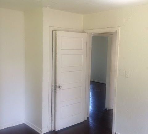 5th image of 3641 Huston St