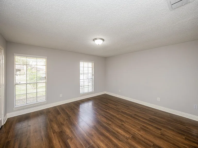 451 Gentilly Dr — Photo 19