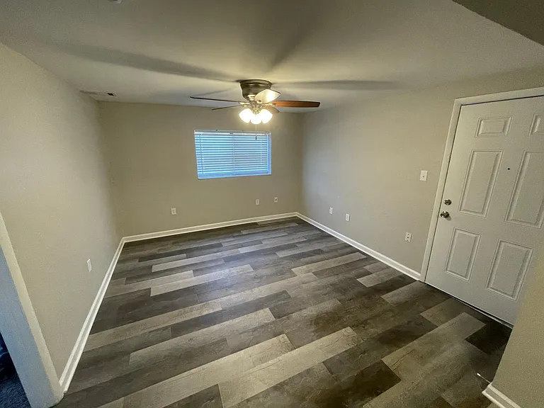 930 Shelley Ct #G1 — Photo 3