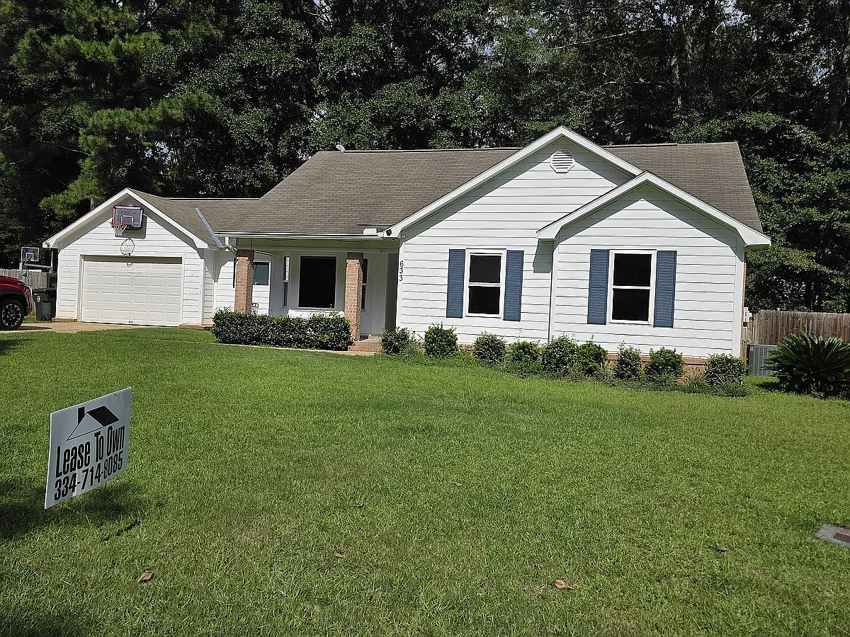 633 Chapelwood Dr — Photo 1