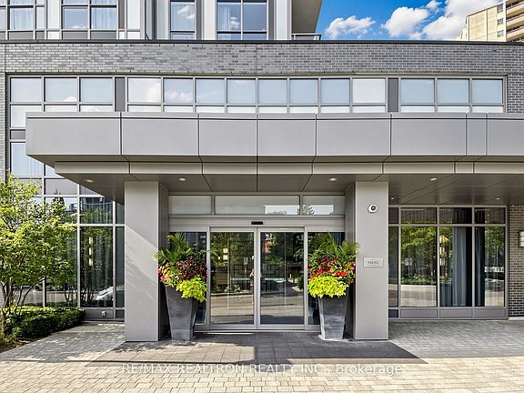 4th image of 18 Graydon Hall Dr #2606