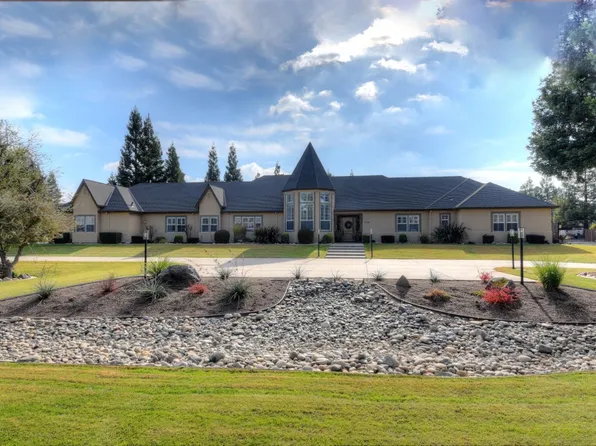 11224 Scarlet Oak Dr, Oakdale, CA 95361