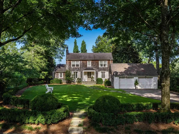 11 Montcrest Dr, Mountain Brk, AL 35213