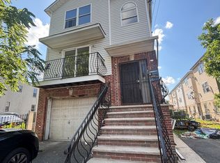 153 S 7th St #B, Newark, NJ 07103