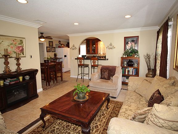 5th image of 7601 El Vino Way