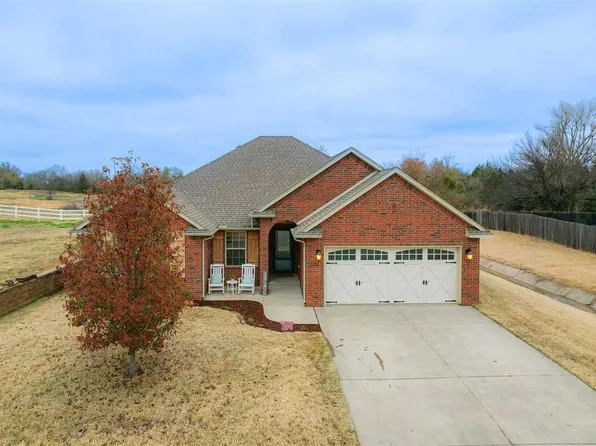 2101 Woodmont, Ponca City, OK 74604