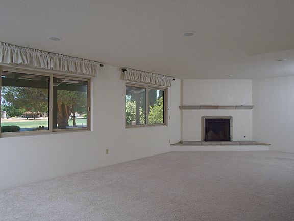 3rd image of 161 E Paseo De Golf