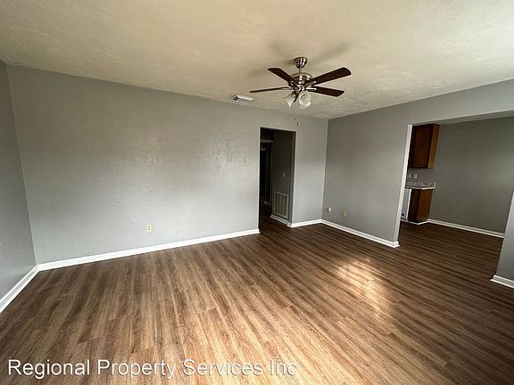 3rd image of 736 Pointe Ct #11822923