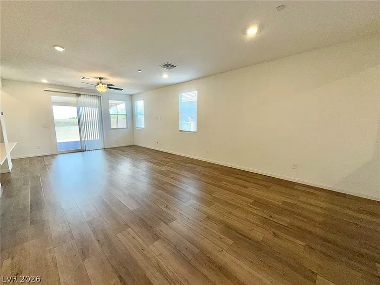 728 Wild Highlands Ln — Photo 4