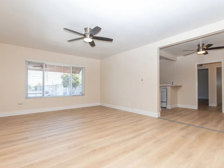 La Casa Blanca — Photo 1