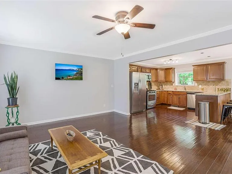 3211 Flamingo Dr — Photo 6