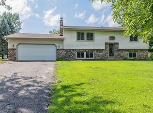 14121 Pineview Ln N, Dayton, MN 55327