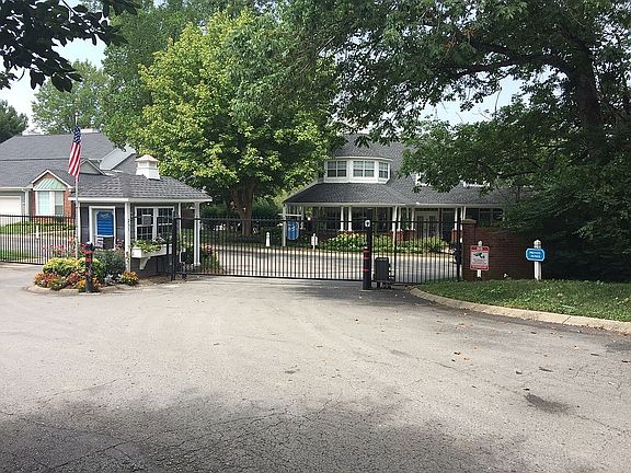 gated entry & com club house