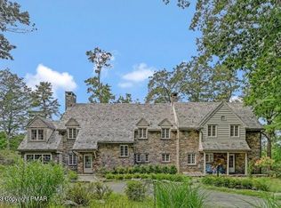 724 & 728 Rolloff Rd, Buck Hill Falls, PA 18323