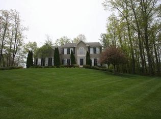 2252 Cherokee Dr, Westminster, MD 21157