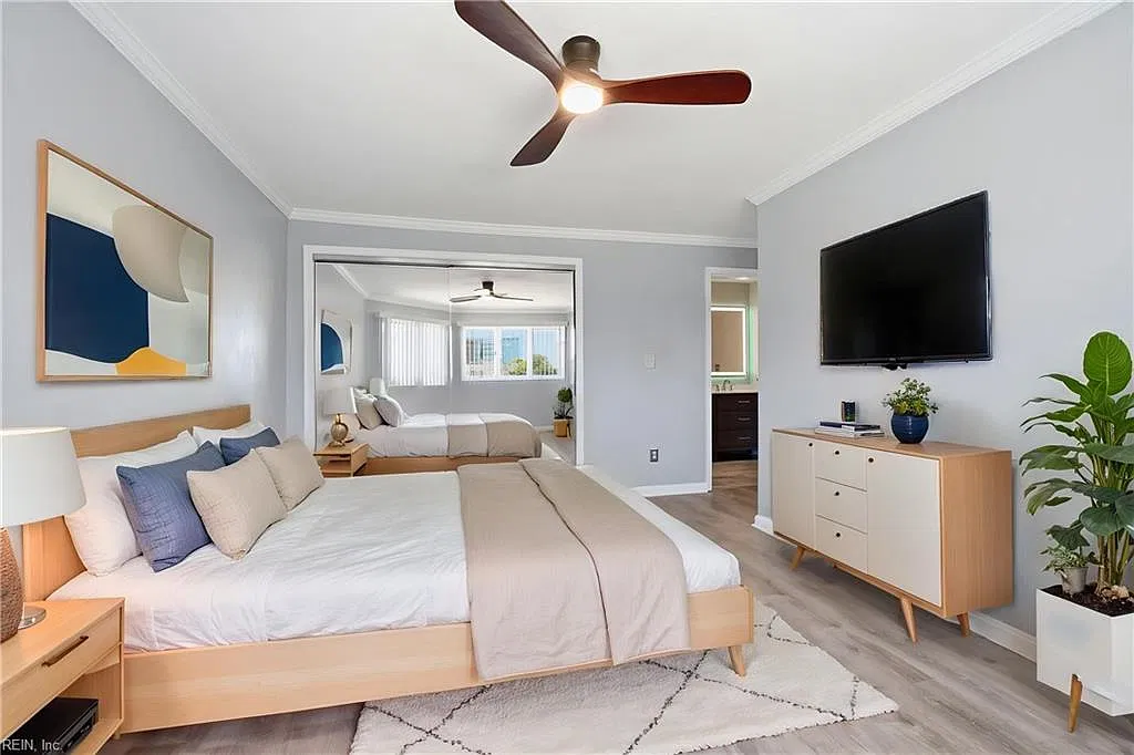 2 bed, 1200 sqft, $2,350 — Photo 2