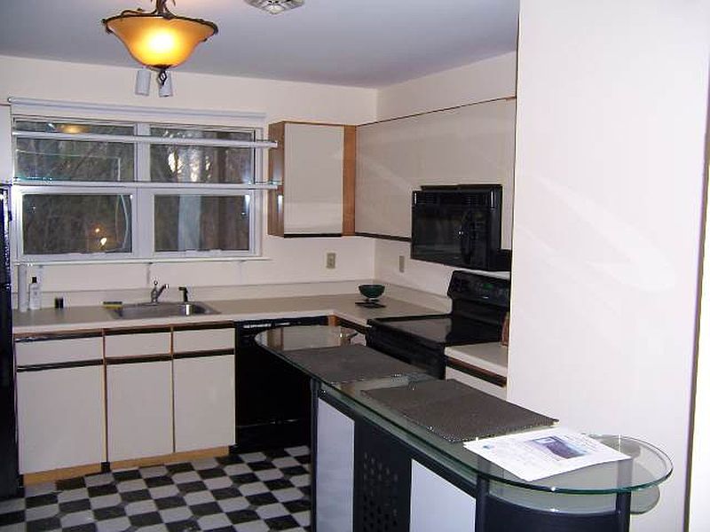 2nd image of 25D #4 PINE Lane