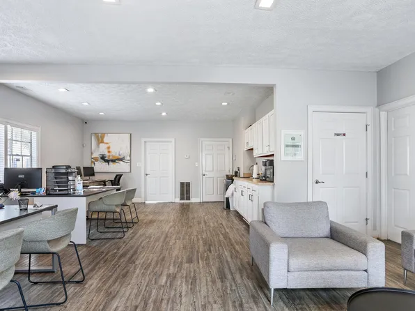 Timberland Apartments