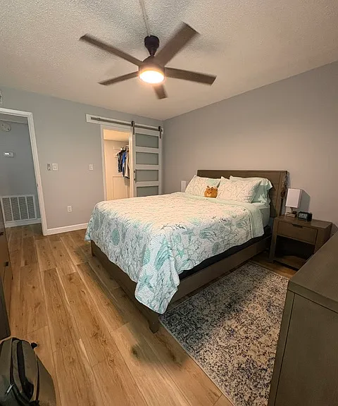 2302 S Manhattan Ave #215 — Photo 3