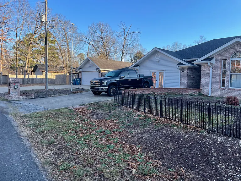 7 Stratton Ln — Photo 93