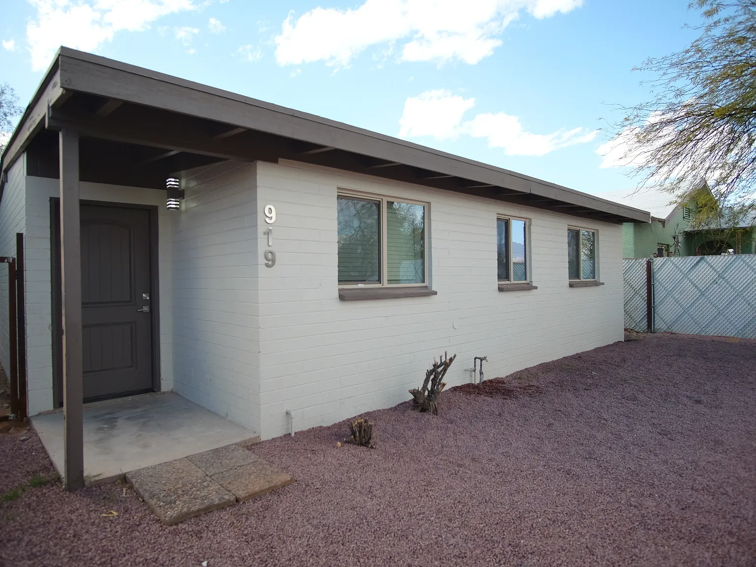 2 bed, 792 sqft, $1,395 — Photo 1
