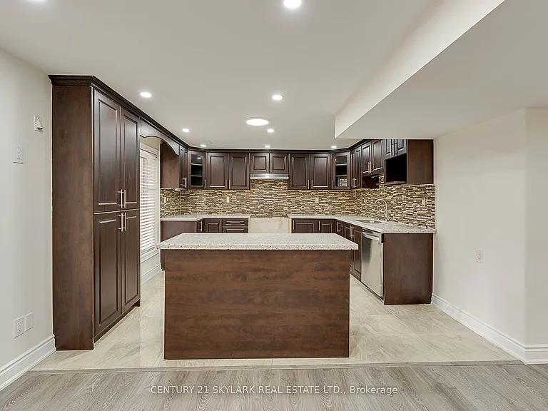 94 Bayhampton Dr #BASEMENT — Photo 8
