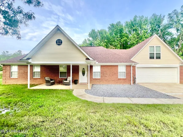 217 Yates Rd, Byhalia, MS 38611