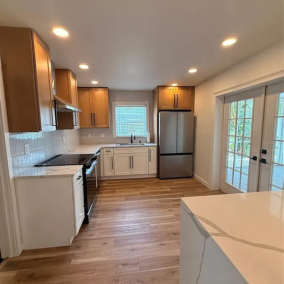 4227 Helena St NE — Photo 2