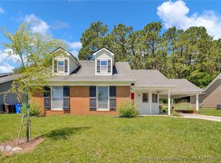 2240 Spindletree Dr, Fayetteville, NC 28304