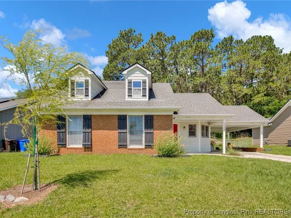 2240 Spindletree Dr, Fayetteville, NC 28304