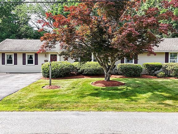 2nd image of 9 Kings Mountain Dr