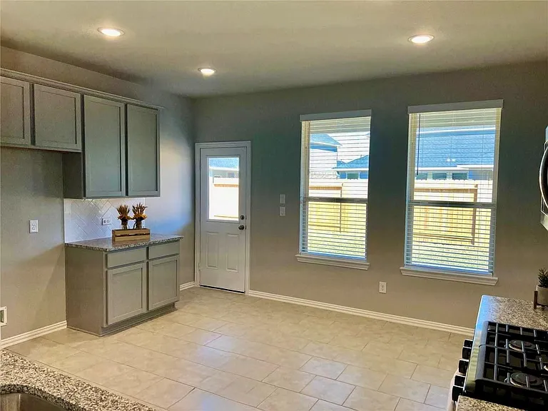 31418 Horseshoe Meadow Bnd — Photo 9