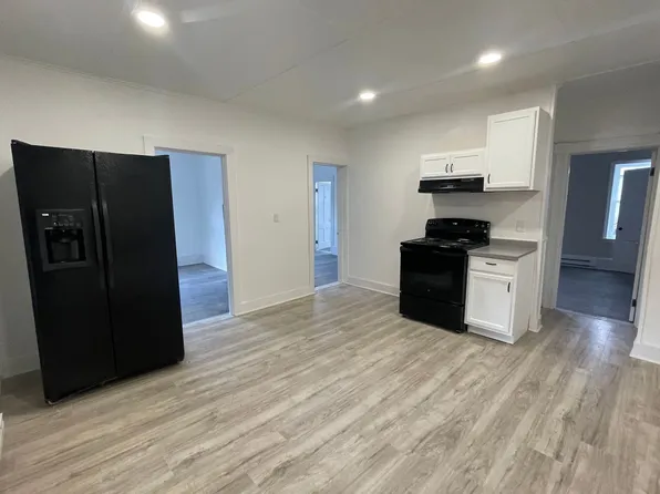 16-18 N Summer St #16-2, Adams, MA 01220