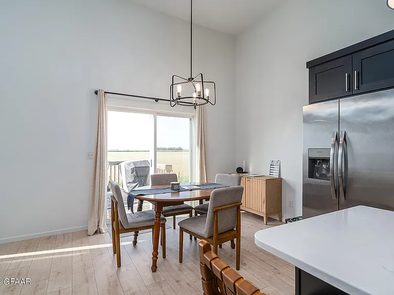 921 David Dr — Photo 4