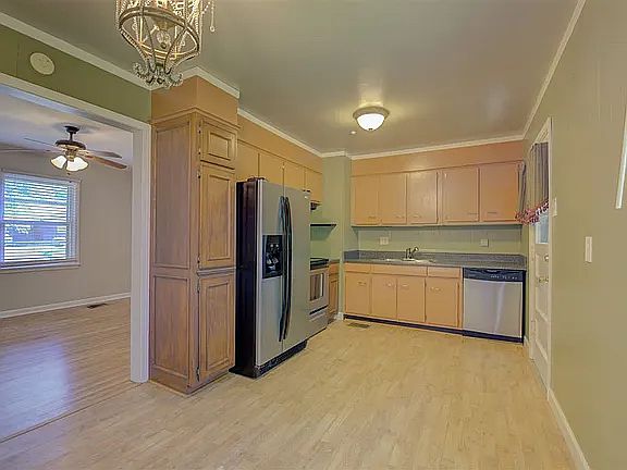 5th image of 4907 Marianne Ln