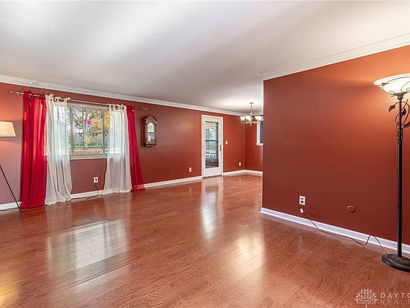 5th image of 965 Fernshire Dr