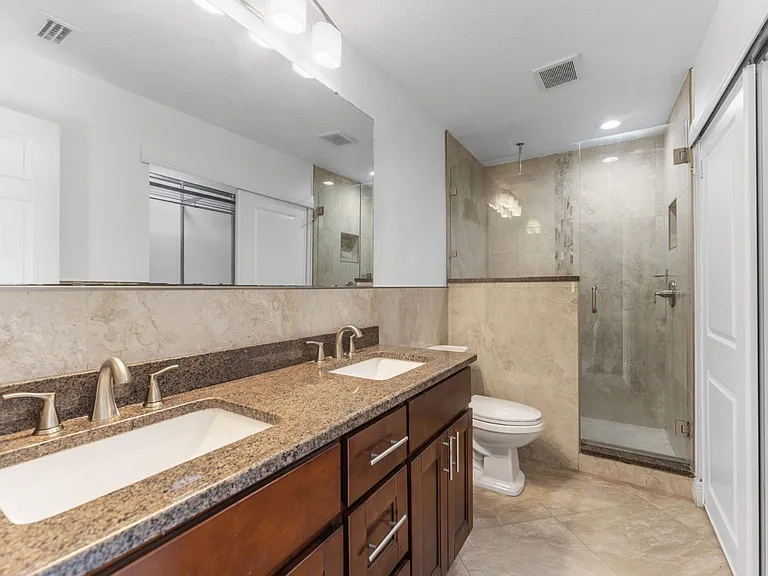 13721 Lazy Oak Dr — Photo 16
