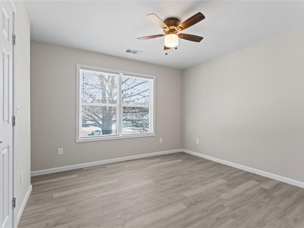6093 Camden Forrest Ct, Riverdale, GA 30296
