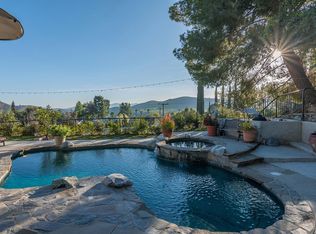 5827 Greenview Rd, Calabasas, CA 91302