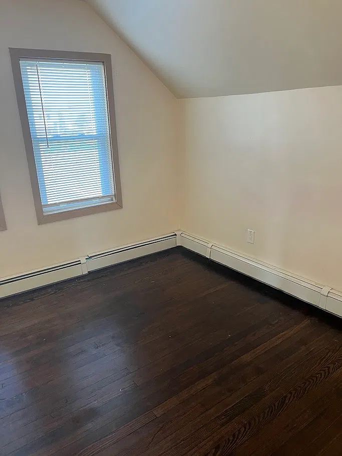 2 bed, 1200 sqft, $2,100 — Photo 2