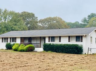 4052 Donna Ln, Loganville, GA 30052