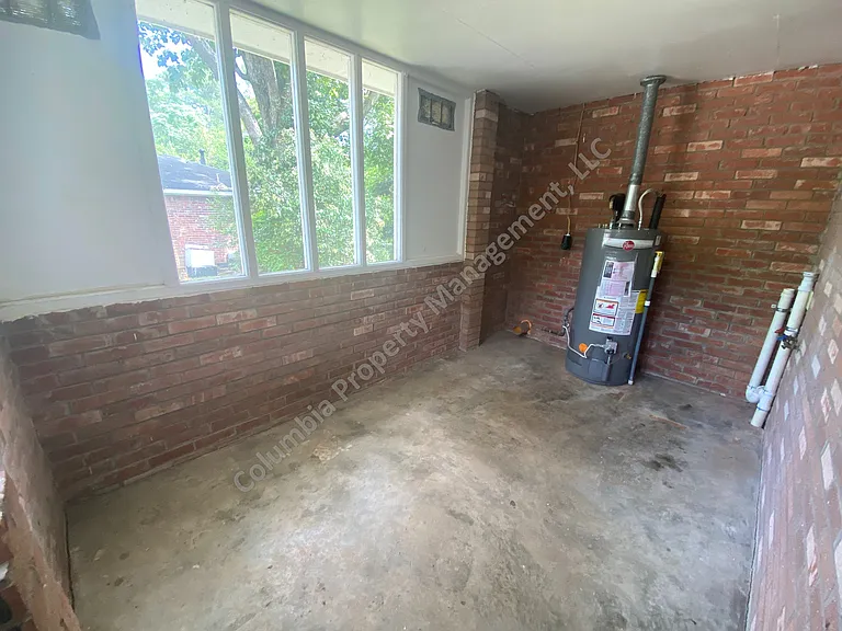 1412 Barker Dr — Photo 7