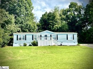 403 Redridge Ct, Fountain Inn, SC 29644