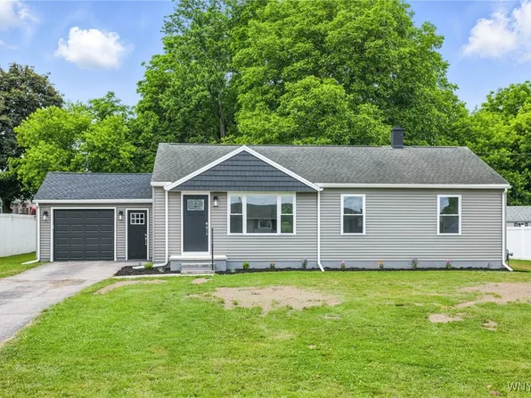 7058 N Pearl Street Rd, Oakfield, NY 14125