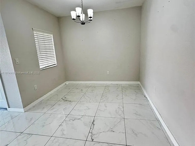 10968 SW 182nd Ln — Photo 7