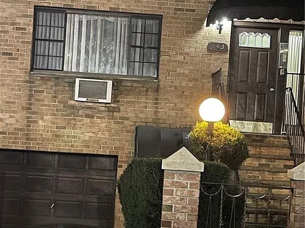 143 Bay 20 St #5, Brooklyn, NY 11214