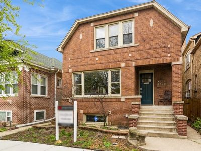 5629 N Maplewood Ave, Chicago, IL, 60659