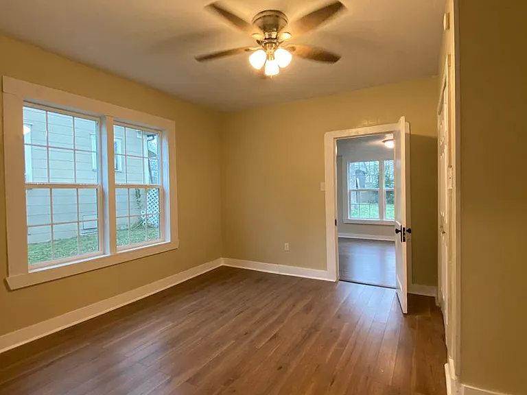 904 N Main St — Photo 10