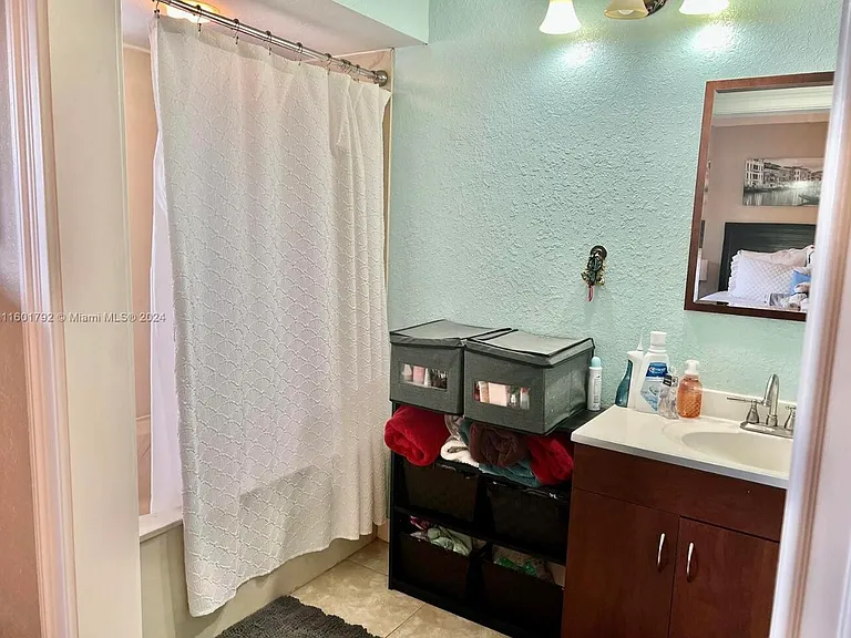 9235 SW 8th St #507 — Photo 7